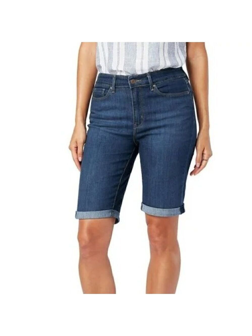 🐈NWT - Signature by Levi Strauss & Co. Mid-Rise Bermuda Shorts